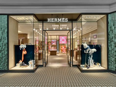 where are hermes sho s sild|hermes store short hills nj.